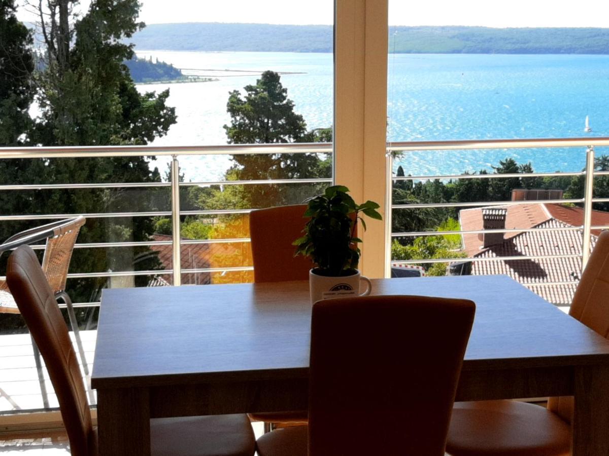 Red Rose Appartement